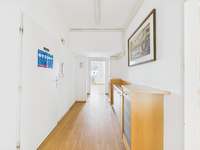 CAM04191G0-PR0053-STILL001