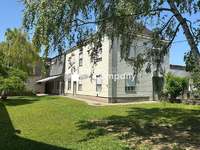 Mehrfamilienhaus Hausbrunn