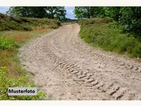 Halle 2753 Dreistetten,  Landwirtschaftlich genutztes Grundstü