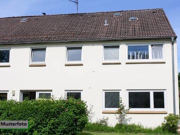 Mehrfamilienhaus 7203 Wiesen