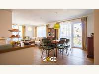 Küche mit Kochinsel