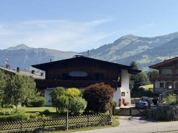 Zweifamilienhaus 